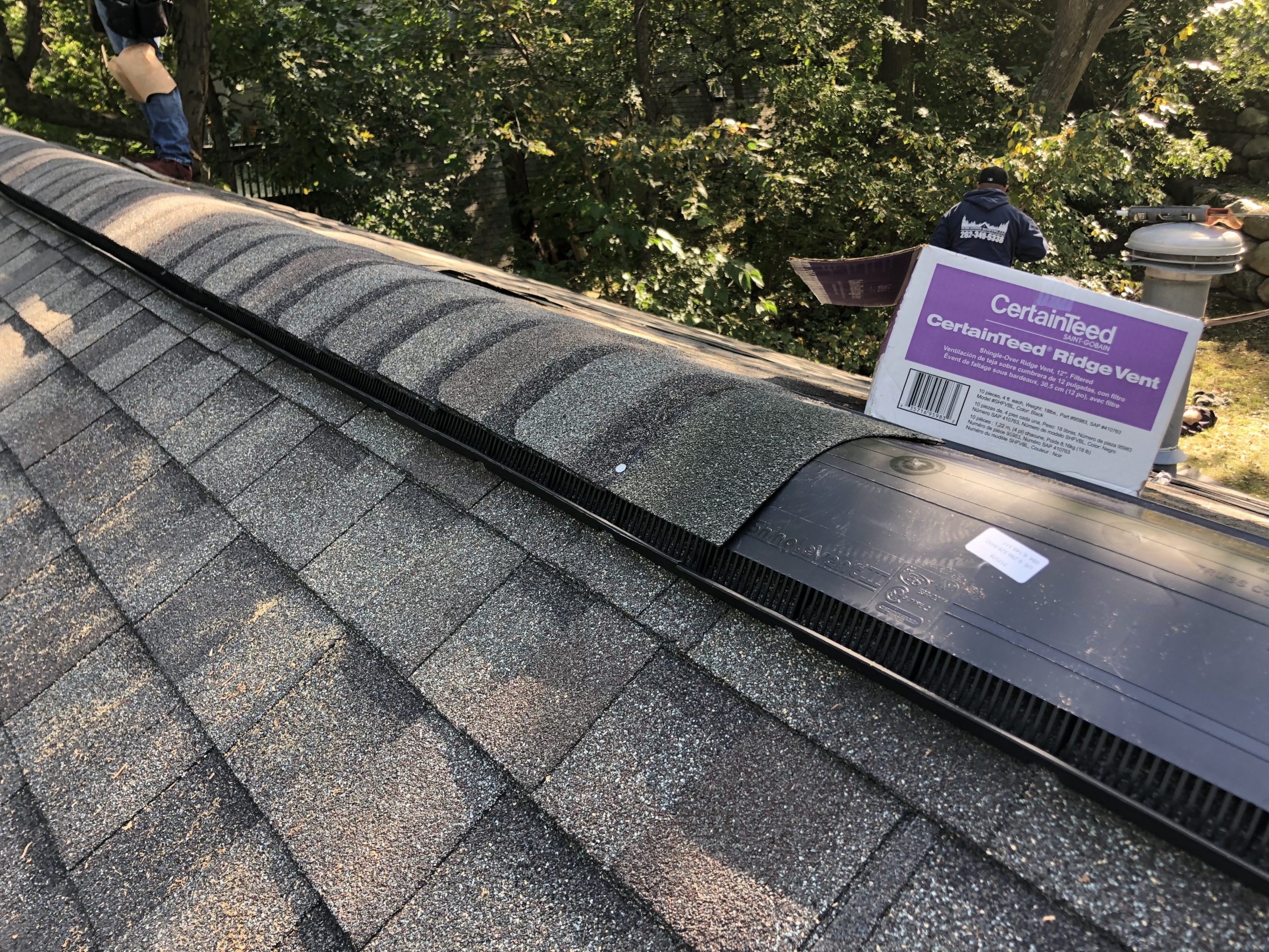 Wisconsin Roofing LLC | Residential | Cedarburg | New ridge vent and reinforced ridge cap shingles installed correctly