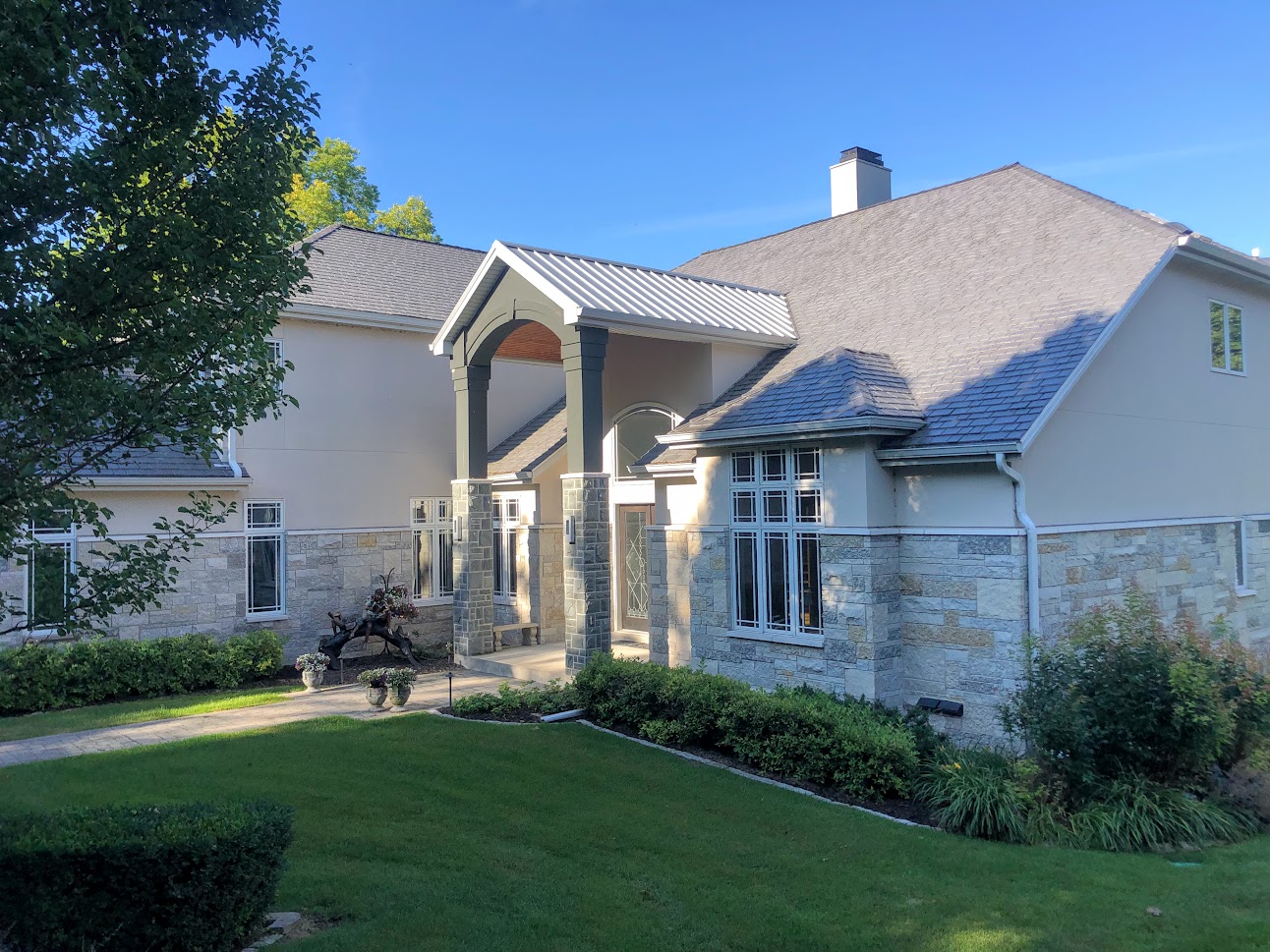 Wisconsin Roofing LLC | Sussex | Metal accent foire