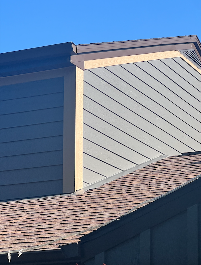 Wisconsin Roofing LLC | Siding | New LP with Vertical Baton Accents | Replaced Cedar | Valley